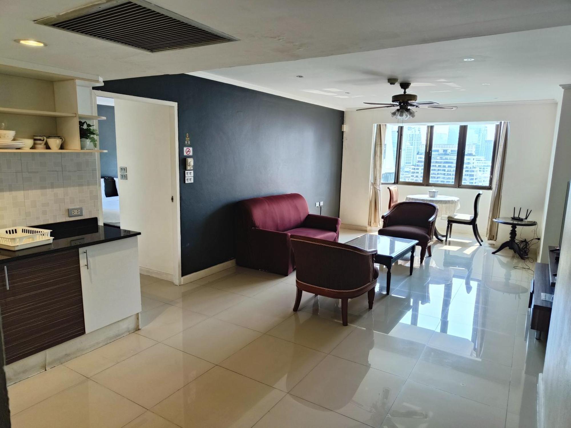 Affordable Serviced Apartments In Nana Omni Tower - Prime Sukhumvit Location Банкок Екстериор снимка
